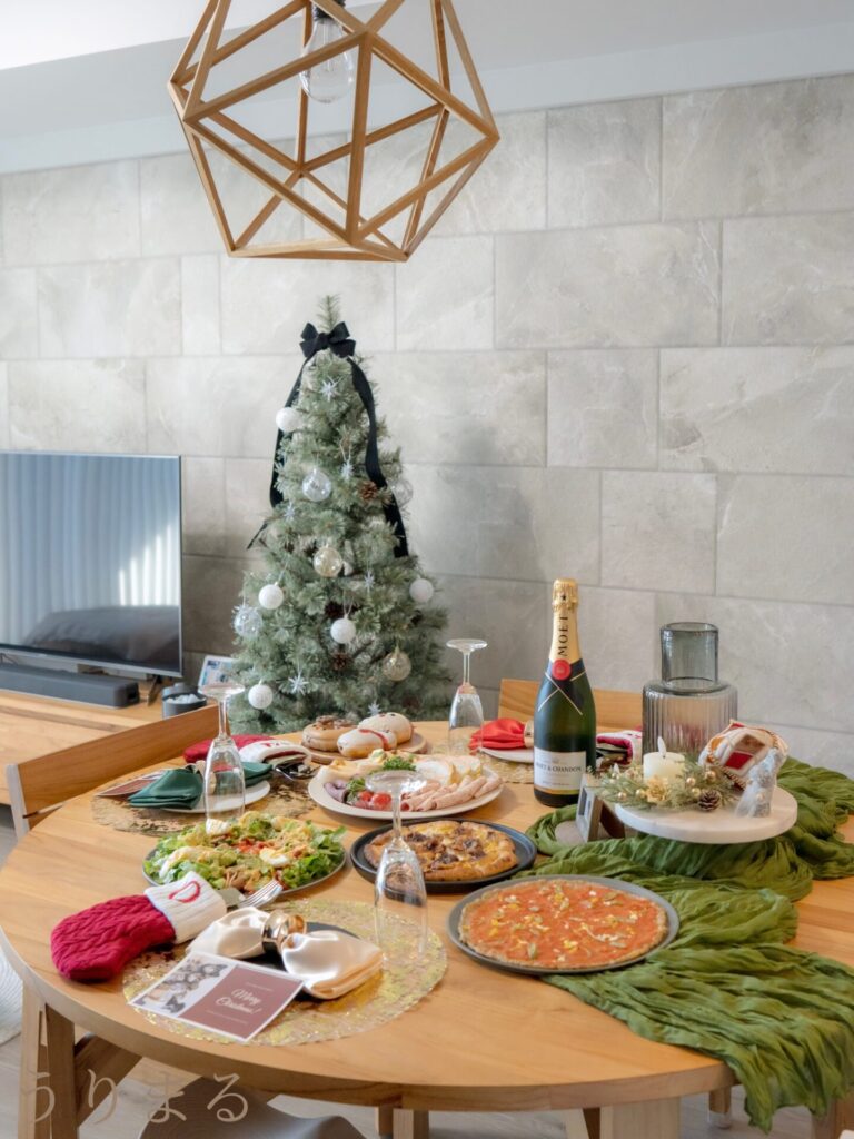 ラウンド テーブル 円卓 クリスマス コーディネート パーティー 北欧 雑貨 小物 インテリア 家具