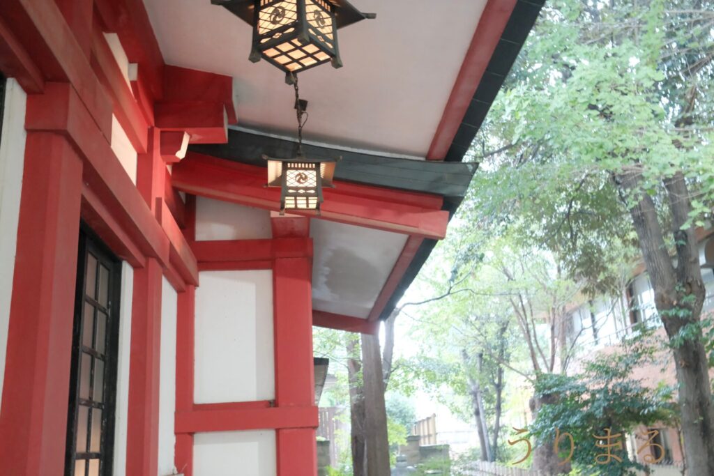 市谷亀岡八幡宮 七五三 ペット 犬 ご祈祷 お詣り お参り 初詣 袴